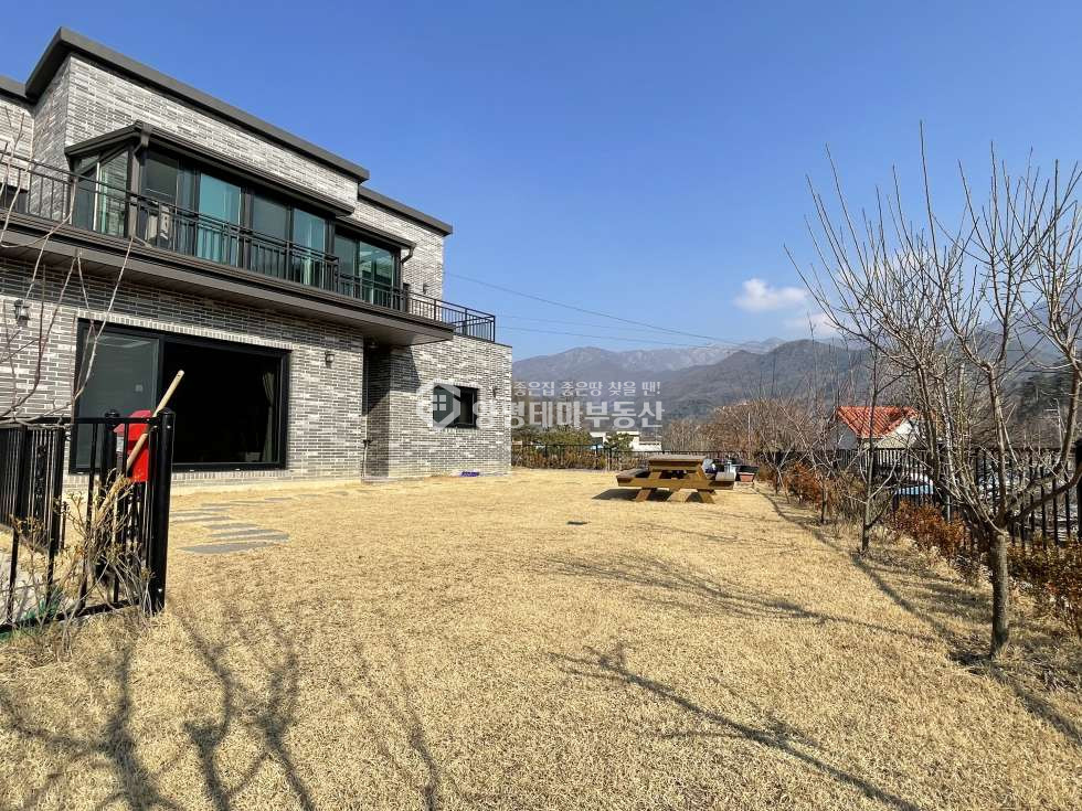 경기 양평군 옥천면 용천리 주건축물제1동 [용천리전원주택매매] 2차선인접 /완벽한조망/상수도.오수관연결 빠지는게 없는 전원주택 매매 매물번호 10027 사진 4